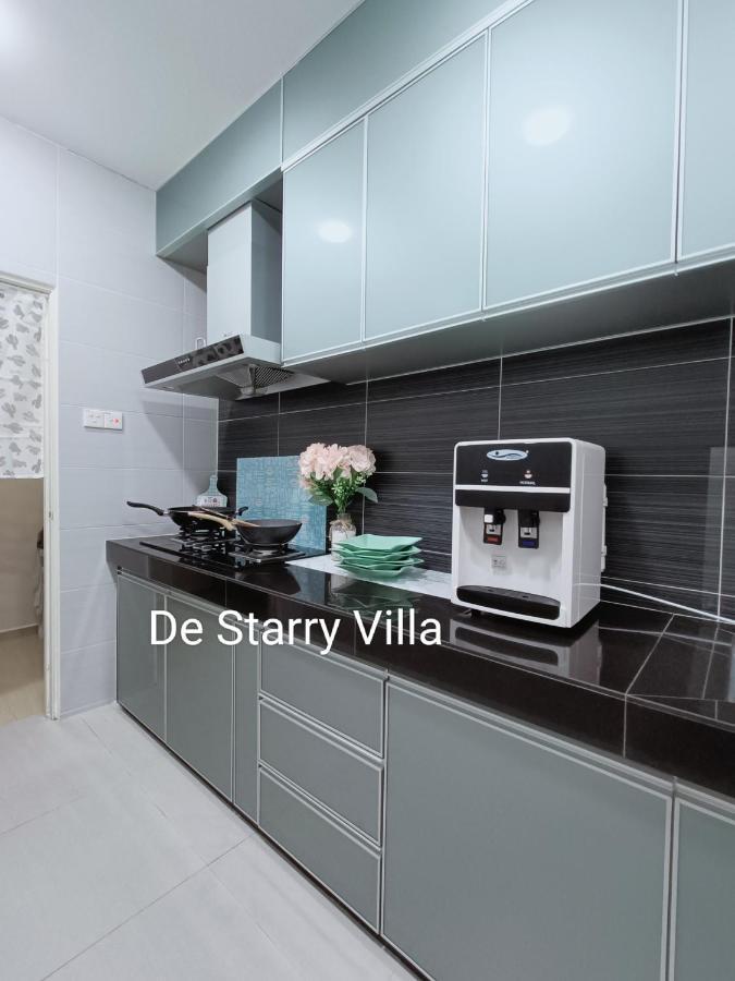 Holiday home With Pool 4br Semi-d,bbq,ktv,billiard 15pax Destarryvilla *